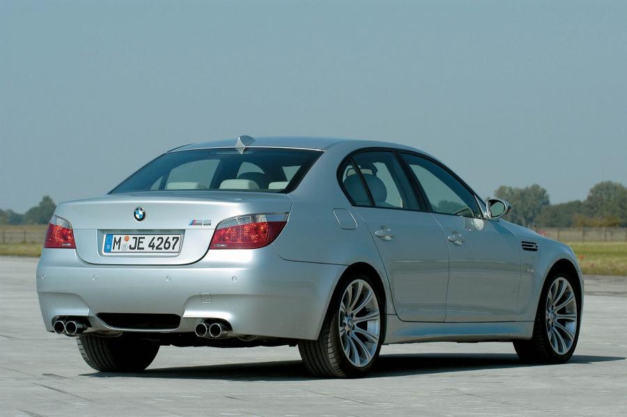  BMW M5 (E60) 2004 года  (WW) (фото 25 из 98)